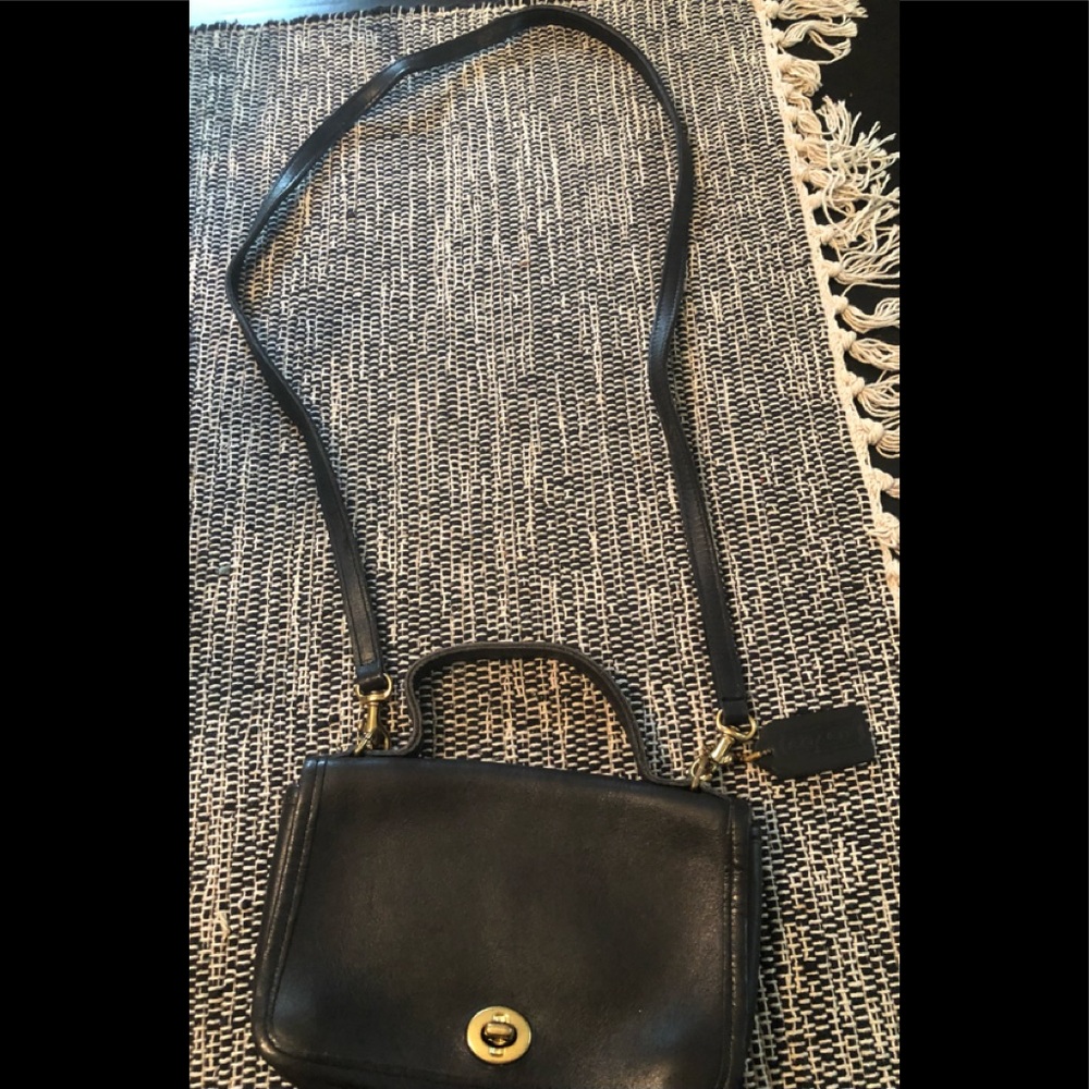 Vintage Coach crossbody, all leather!